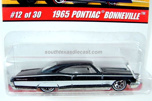 1965 Pontiac Bonneville - Classics Series 2 toy car collectible - Main Image 1