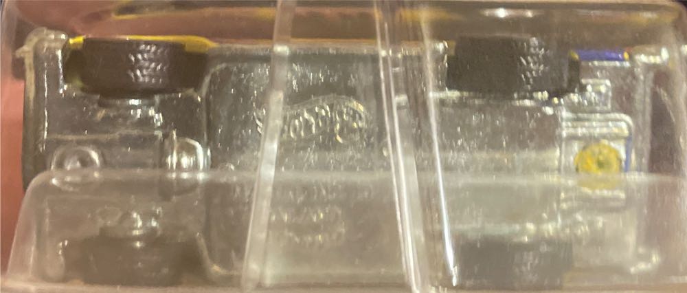 Hotwheels 2002 Racing - HW Racing toy car collectible - Main Image 4