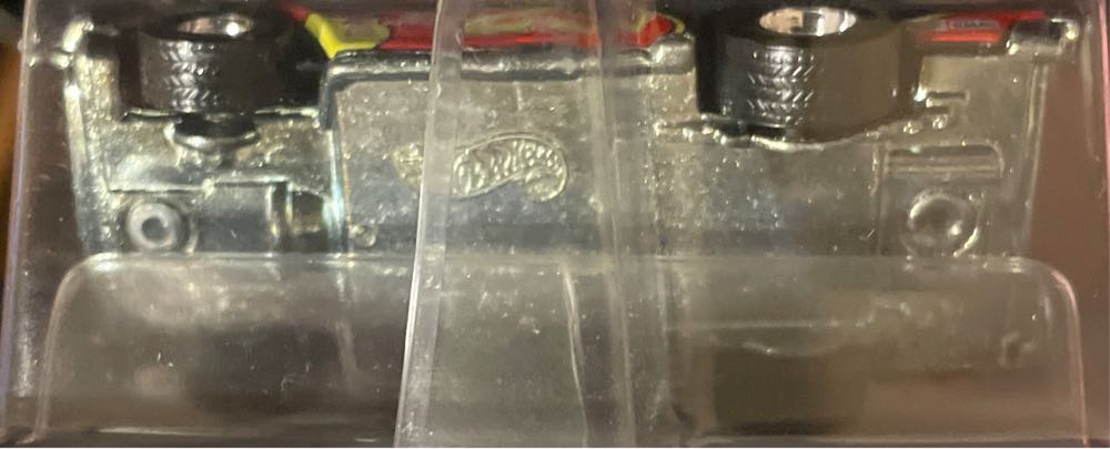 Hotwheels 2002 Racing - HW Racing toy car collectible - Main Image 4