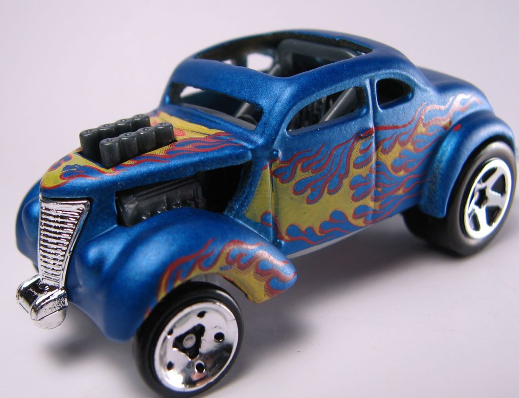 Pass’n Gasser ‘07 - Heat Fleet 11 toy car collectible - Main Image 2