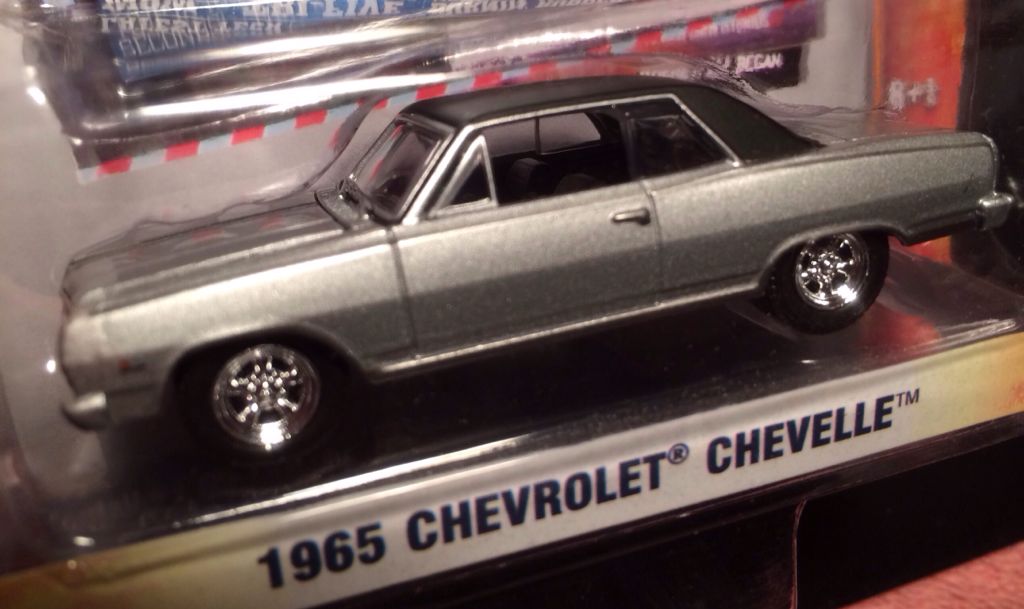 Chevelle / 1965 - 2013 Greenlight Collectibles toy car collectible - Main Image 2