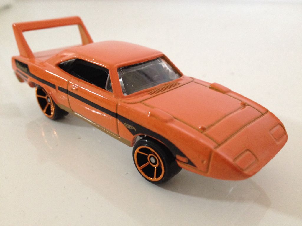 Custom '77 Dodge Van