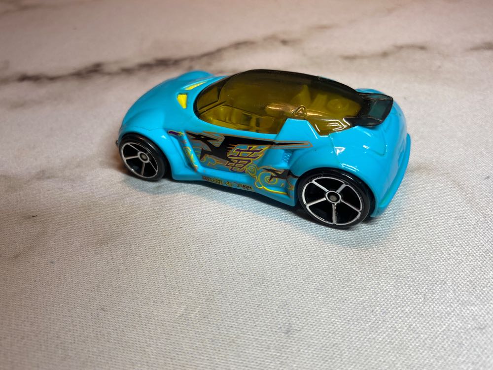 High Voltage - Trick Tracks 5-Pack toy car collectible - Main Image 2