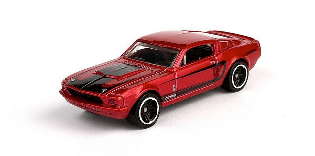 1967 Shelby GT-500 - 2011 Muscle Mania toy car collectible - Main Image 2