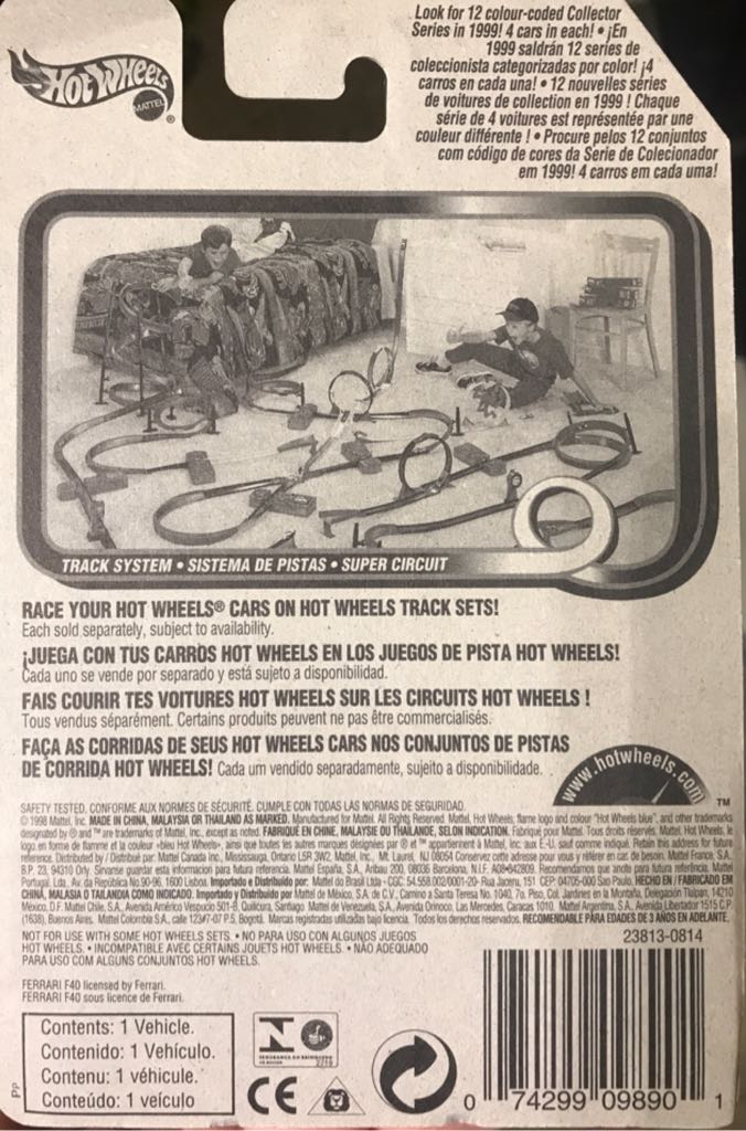 Ferrari F40  toy car collectible - Main Image 2