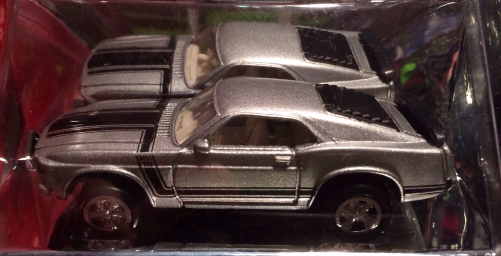 Mustang / 1970 Boss 302 - 1996 Johnny Lightning Muscle Cars toy car collectible - Main Image 1