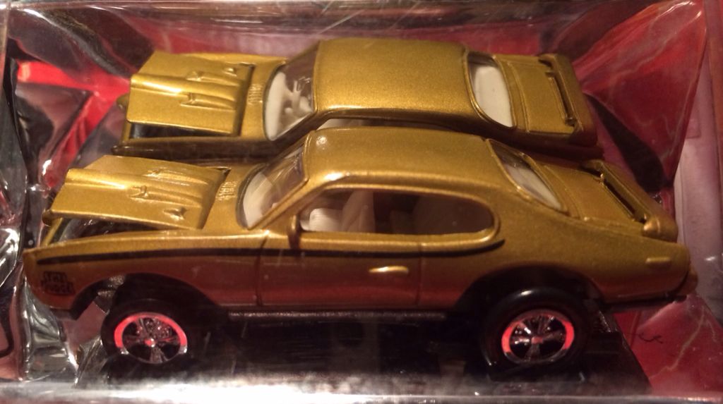 Pontiac GTO / 1969 ”Judge” - 1996 Johnny Lightning Muscle Cars toy car collectible - Main Image 1