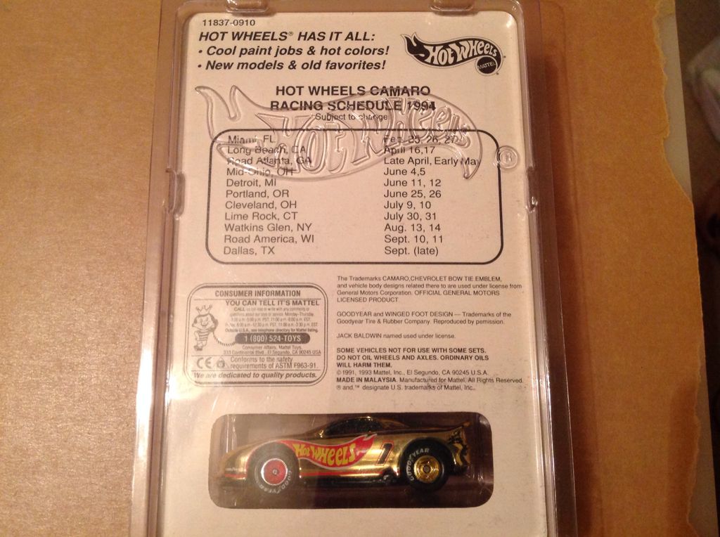 Commemorative Edition - Autographed toy car collectible - Main Image 2