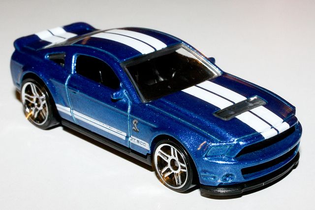 2010 Ford Shelby GT-500 - 2010 New Models toy car collectible - Main Image 2