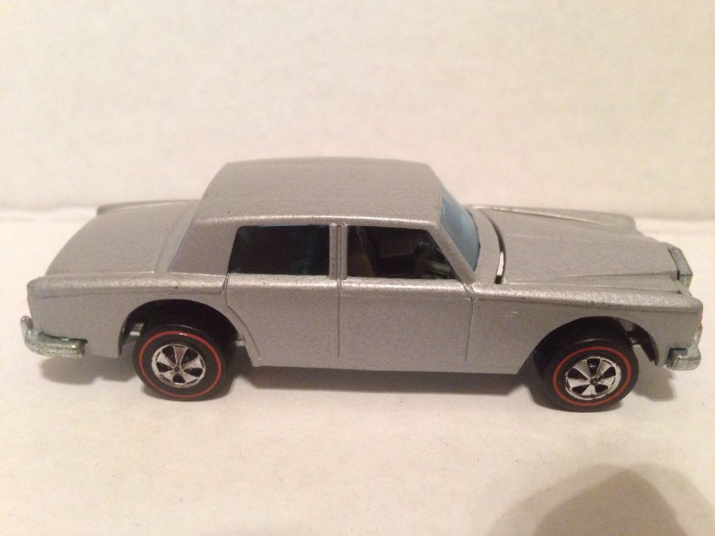 RR Silver Shadow - Redlines toy car collectible - Main Image 1