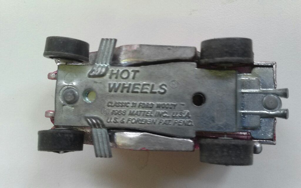 Classic ’31 Ford Woody - Redlines toy car collectible - Main Image 2