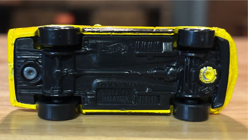 Mustang Mach 1 (Loose) - Mainline toy car collectible - Main Image 4