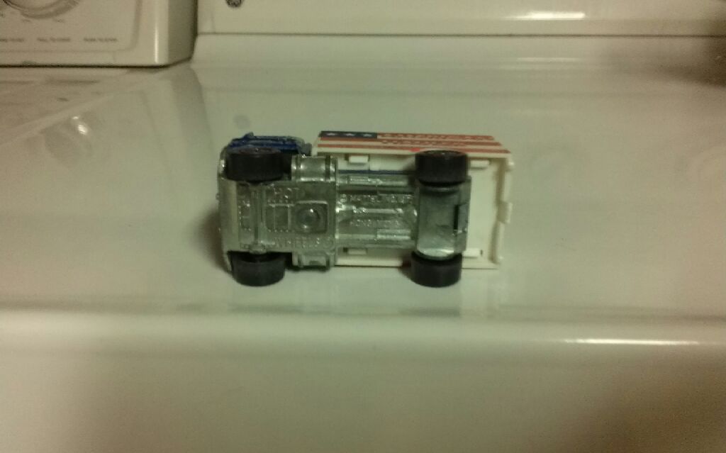 American Hauler  toy car collectible - Main Image 2