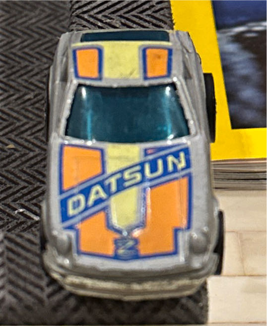 Datsun 280Z S30 ‘72 - Flying Colors-Redline toy car collectible - Main Image 2