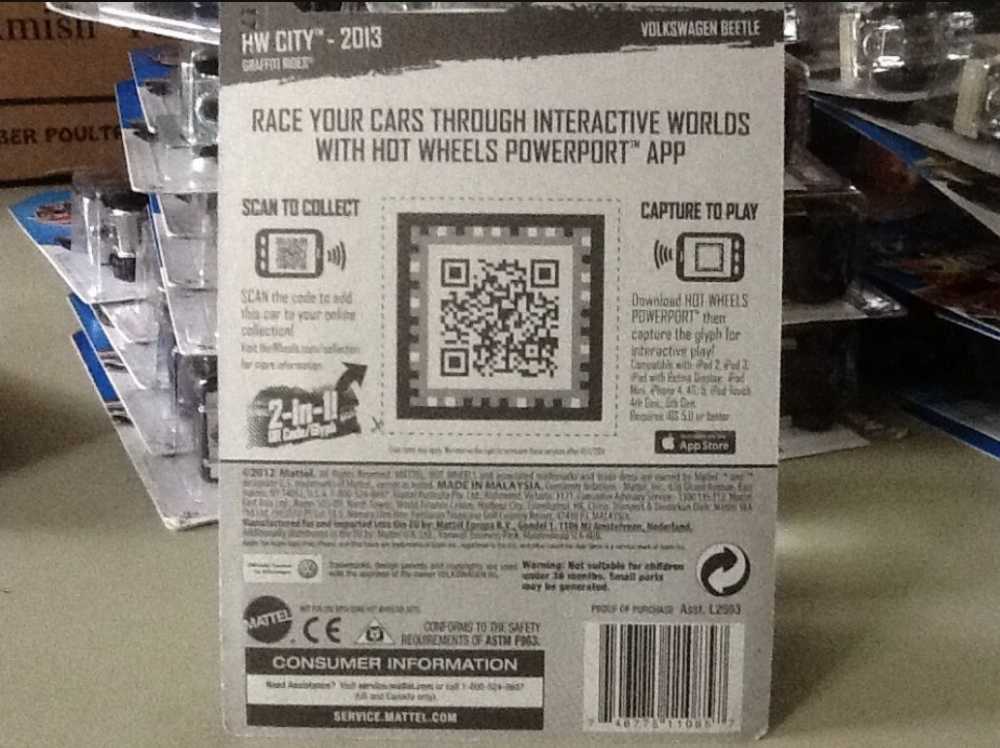 VOLKSWAGEN BEETLE  - HW City toy car collectible - Main Image 4