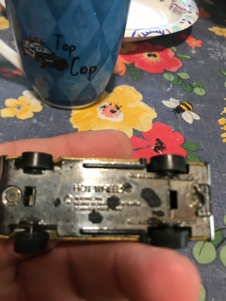 Monte Carlo Stocker - 1975 Red Lines Flying Colors Series toy car collectible - Main Image 2