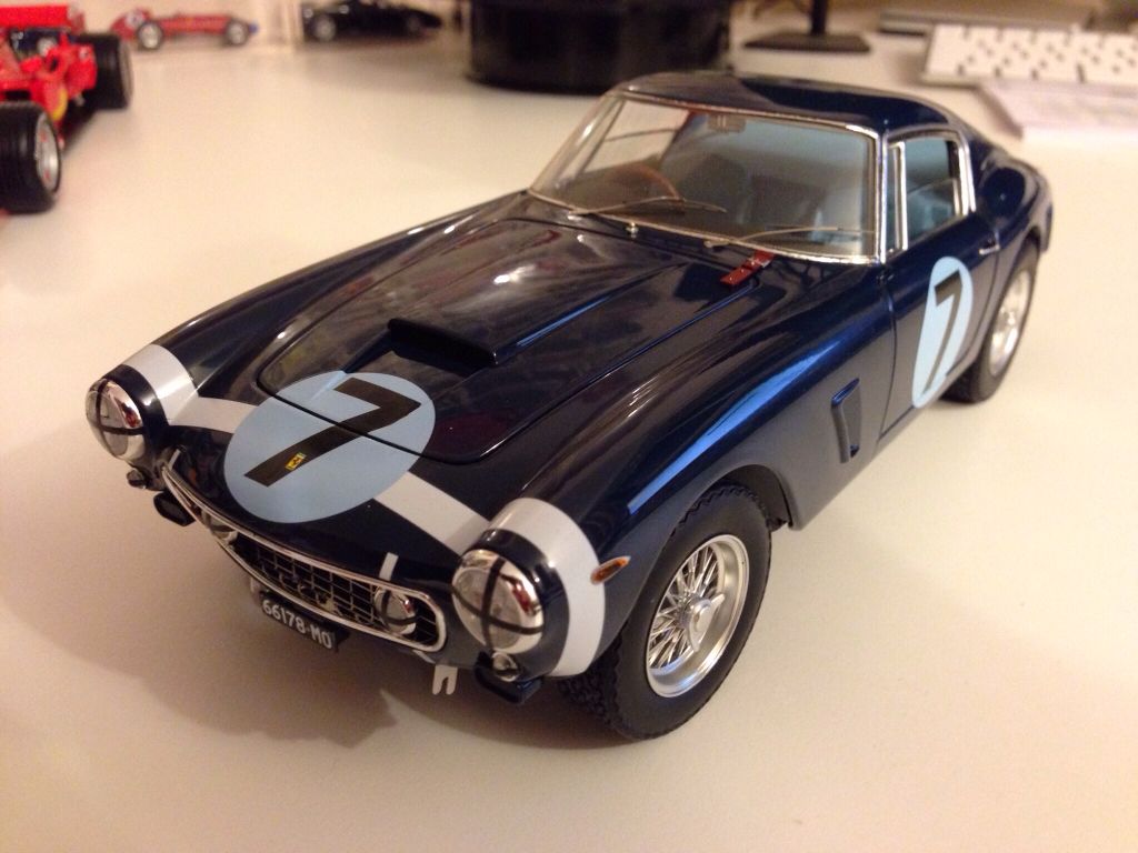 250 GT Berlinetta Passo Corto - Stirling Moss - HotWheels Elite toy car collectible - Main Image 1