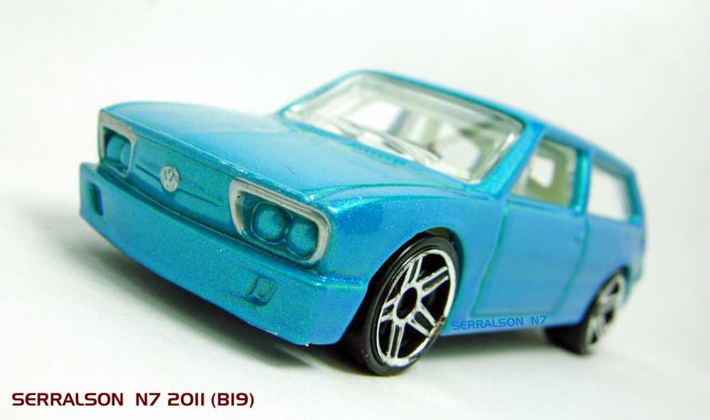 Volkswagen Brasilia - HW Premiere toy car collectible - Main Image 2