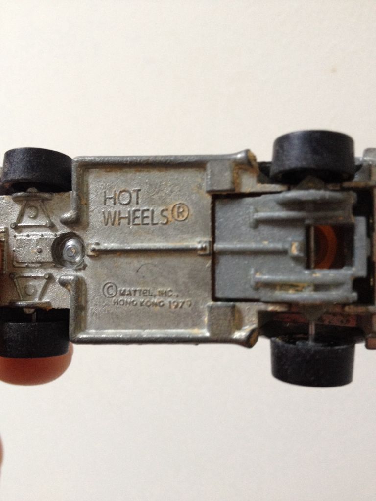 Corvette Sting Ray (’64) - 8-pack toy car collectible - Main Image 2