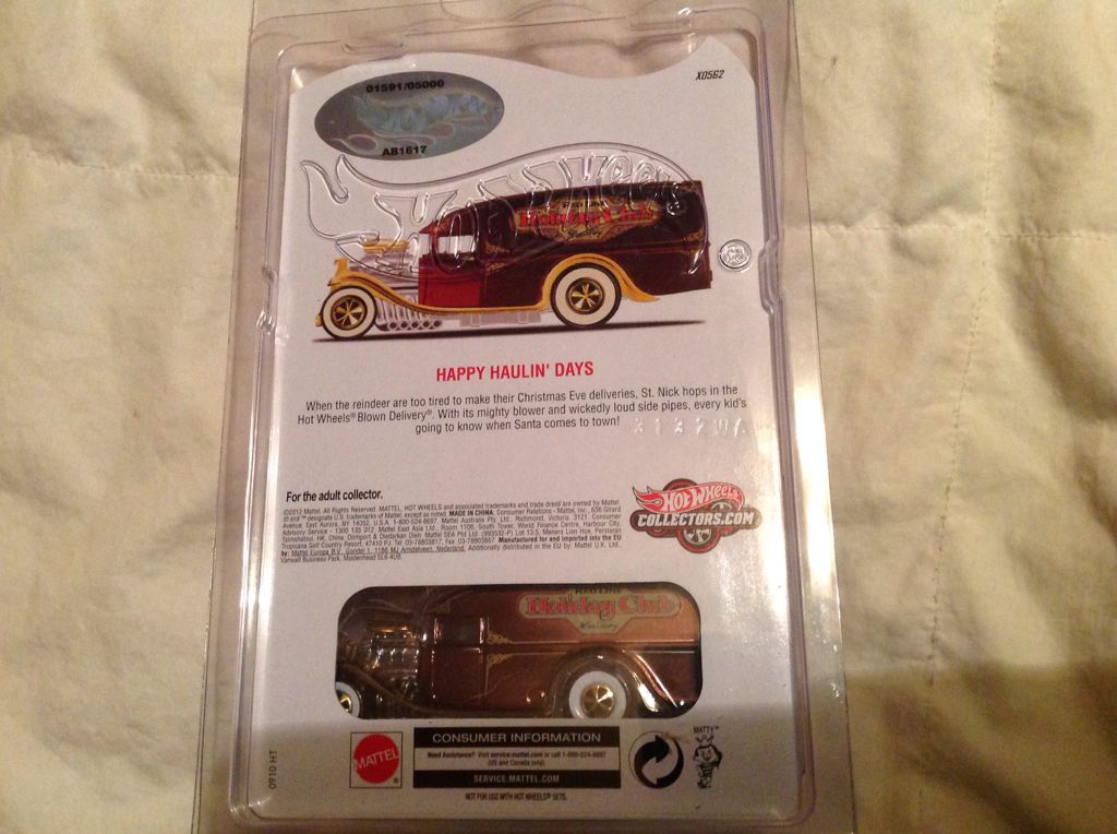Blown Delivery - Holiday Car toy car collectible - Main Image 2