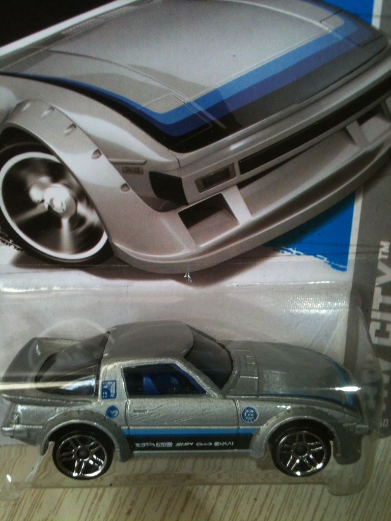 2013 Reg Treasure Hunt - 2013 Reg Treasure Hunt Series toy car collectible - Main Image 2