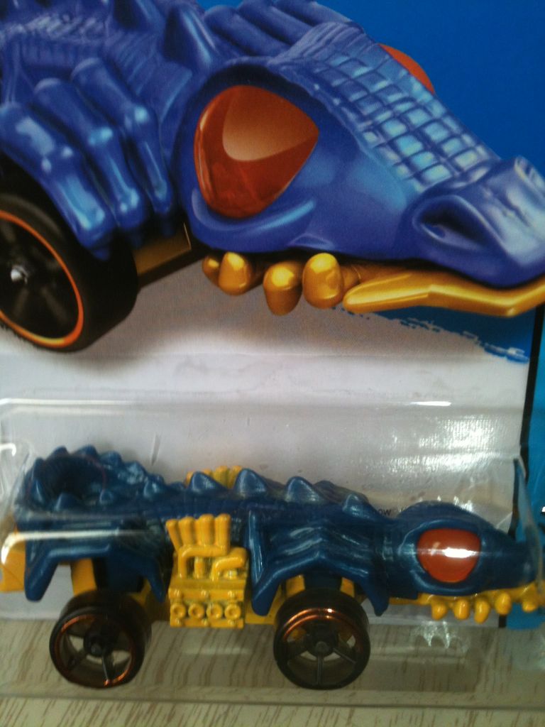 Th Fangster - 2014 Treasure Hunt toy car collectible - Main Image 2