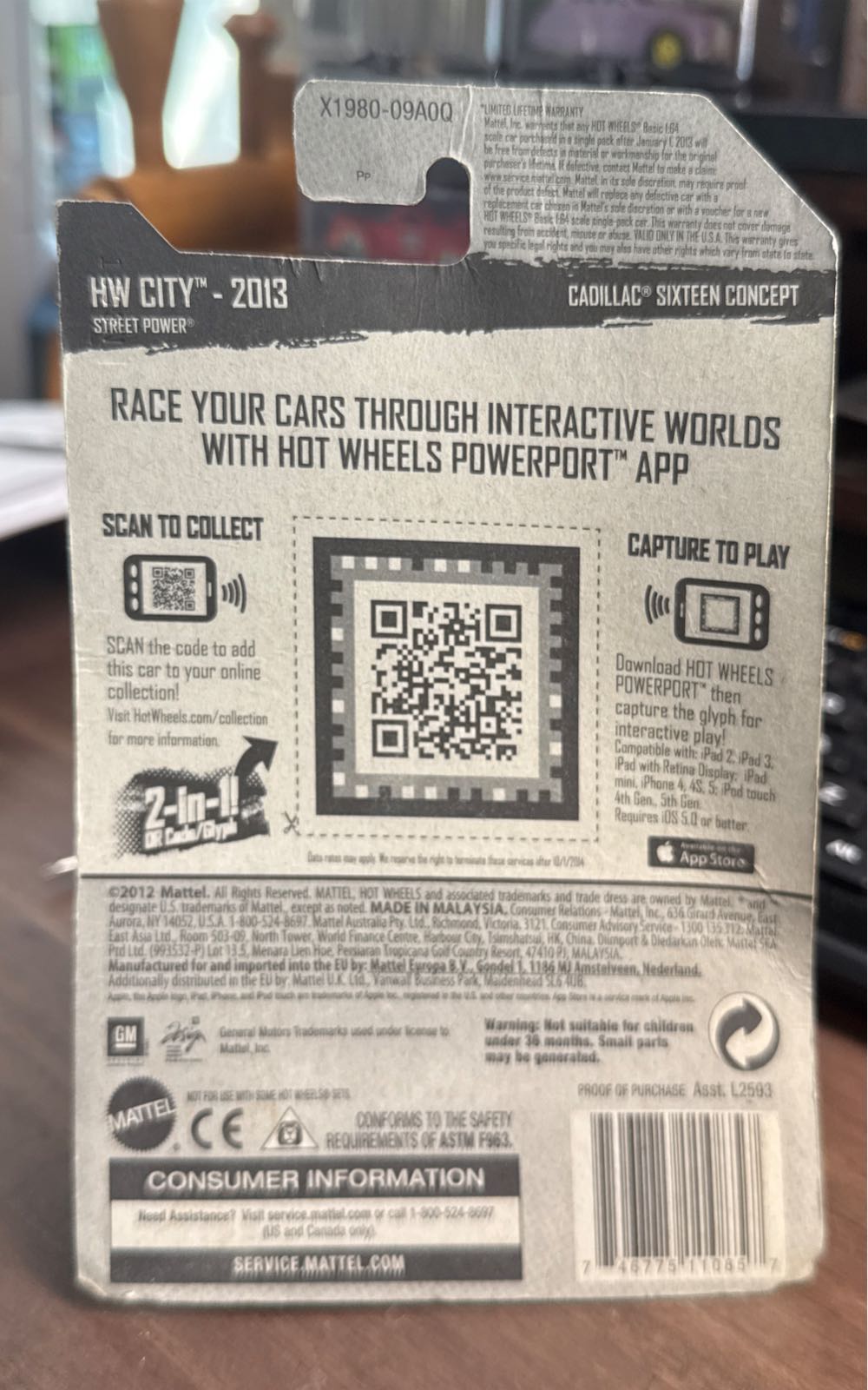 Cadillac Sixteen Concept  toy car collectible - Main Image 2