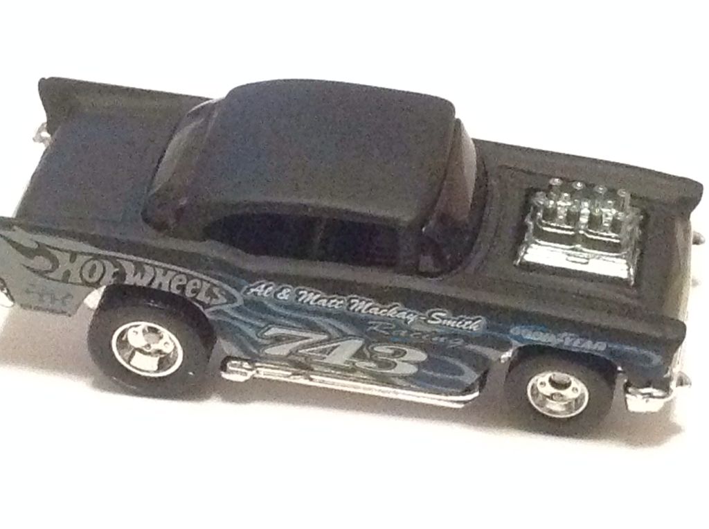 Photo - T-Hunt toy car collectible - Main Image 2