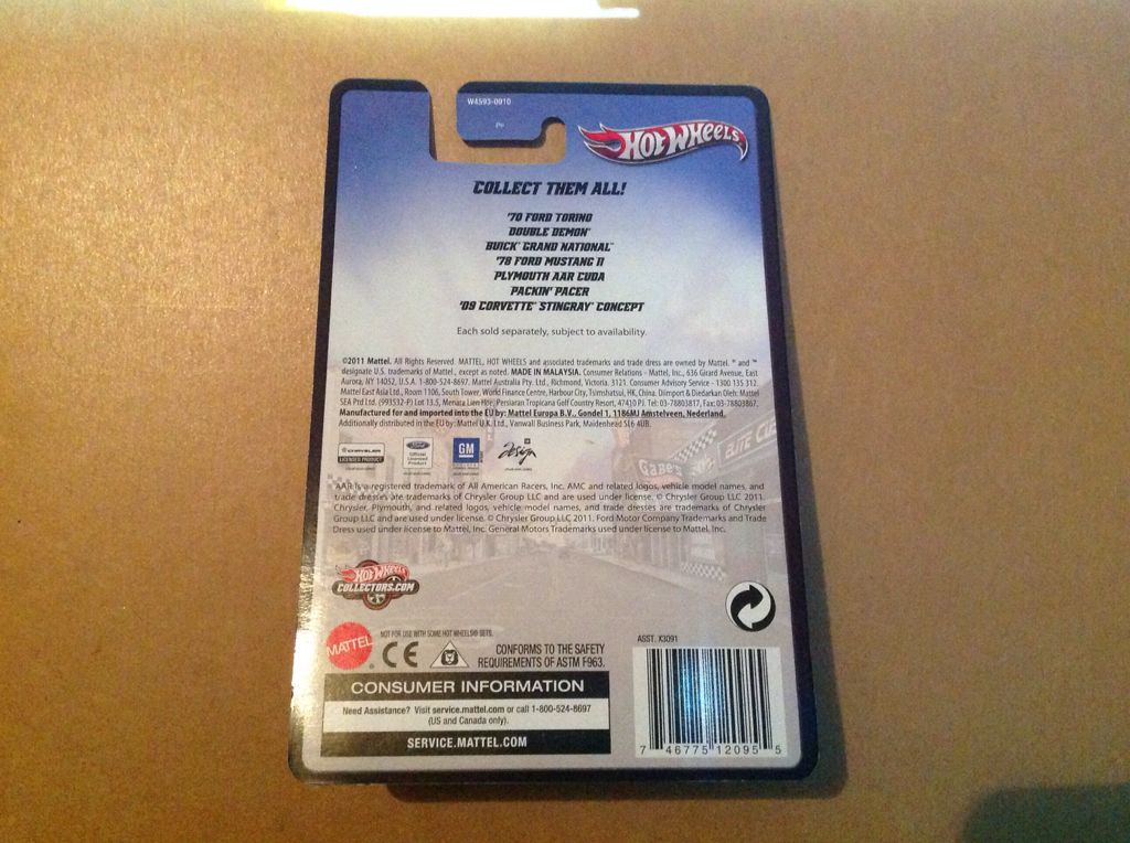 Hot Wheels Buick Grand National - Hot Wheels Boulevard toy car collectible - Main Image 2