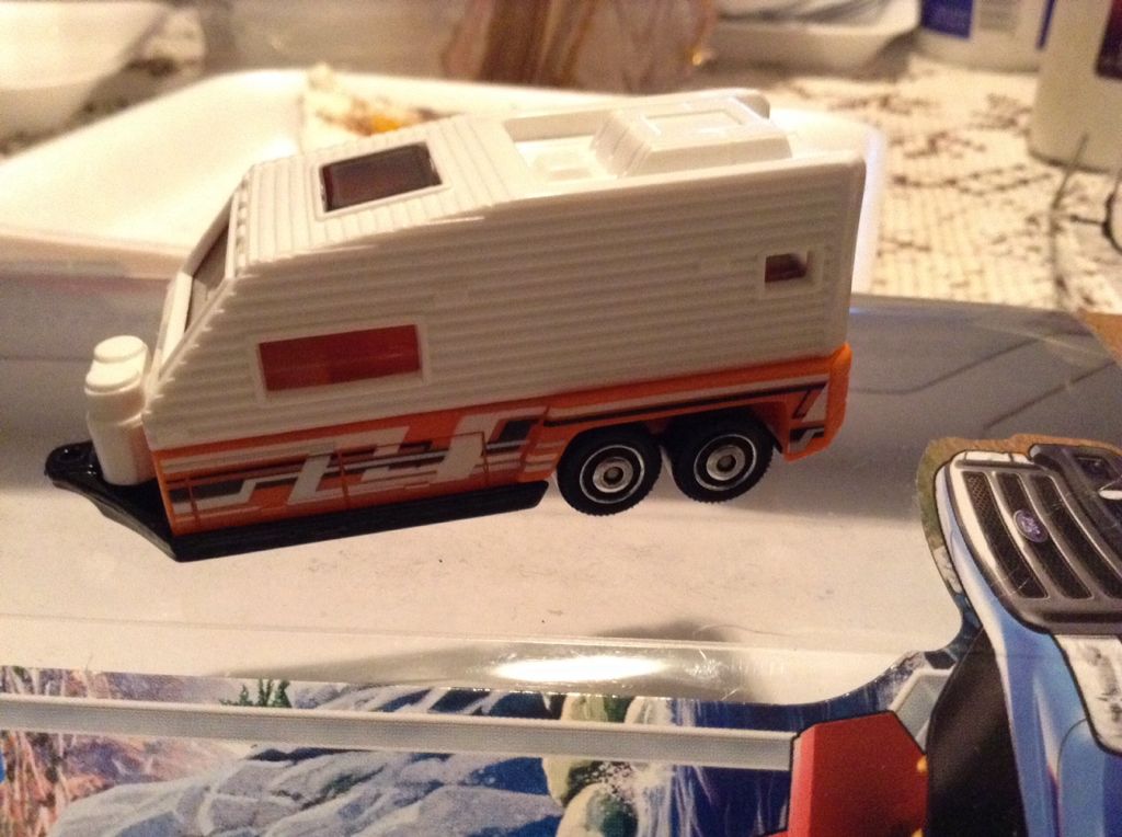 Travel Trailer - 5 pack toy car collectible - Main Image 1