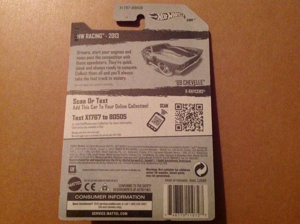 ’69 Chevelle - HW Racing 2013 toy car collectible - Main Image 2