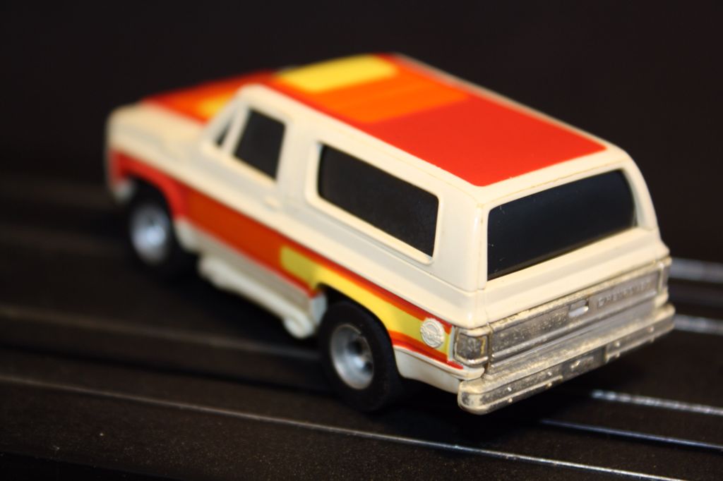 Blazer - Magnatraction toy car collectible - Main Image 2