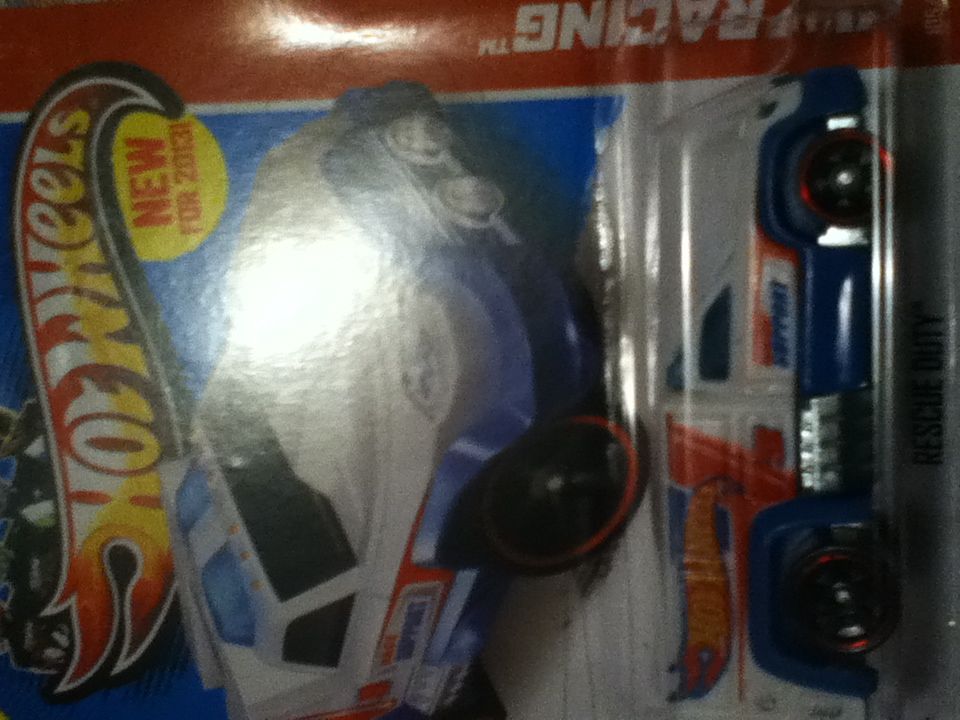 Rescue Duty - 2014 - HW City - HW Rescue toy car collectible - Main Image 1