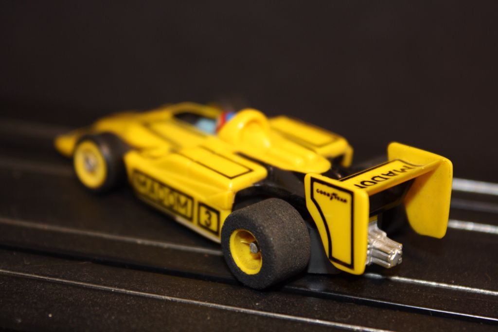 Lotus F1 - G Plus toy car collectible - Main Image 2