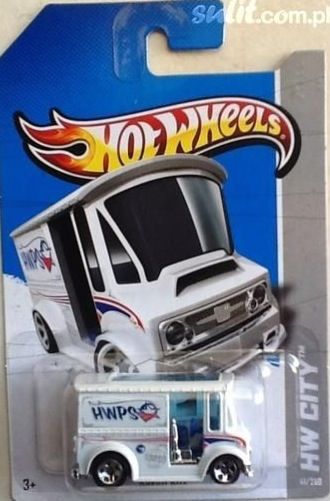 2013 Regular Treasure Hunt - Regular Treasure Hunt toy car collectible - Main Image 1
