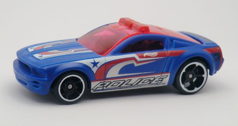 2013 Regular Treasure Hunt 11/15 - Regular Treasure Hunt toy car collectible - Main Image 1