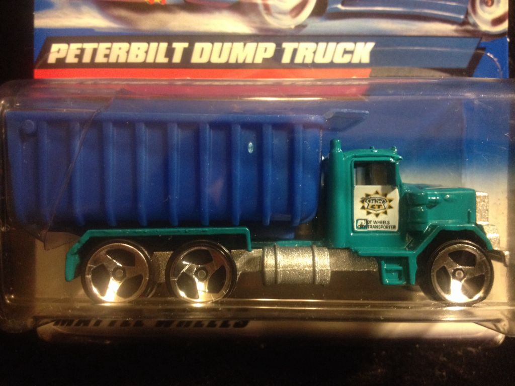 .Peterbilt Dump Truck toy car collectible - Main Image 2