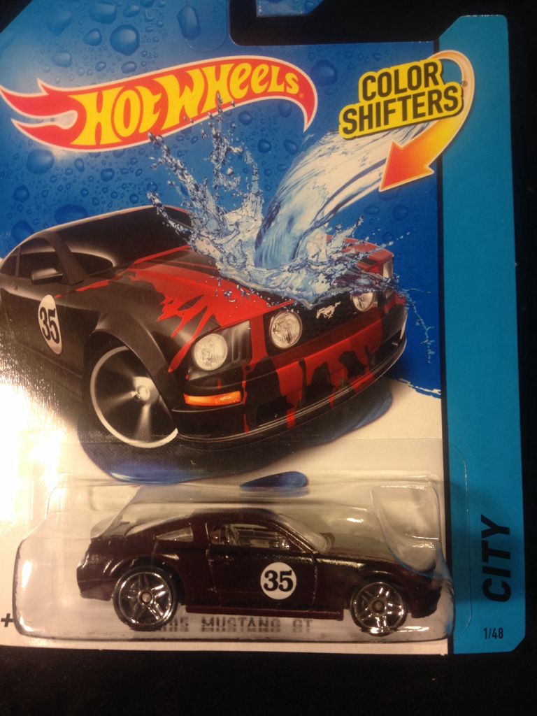 2005 Mustang GT - Color Shifter toy car collectible - Main Image 1