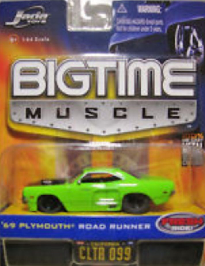 ’69 Plymouth Road Runner - Bigtime Muscle toy car collectible - Main Image 2