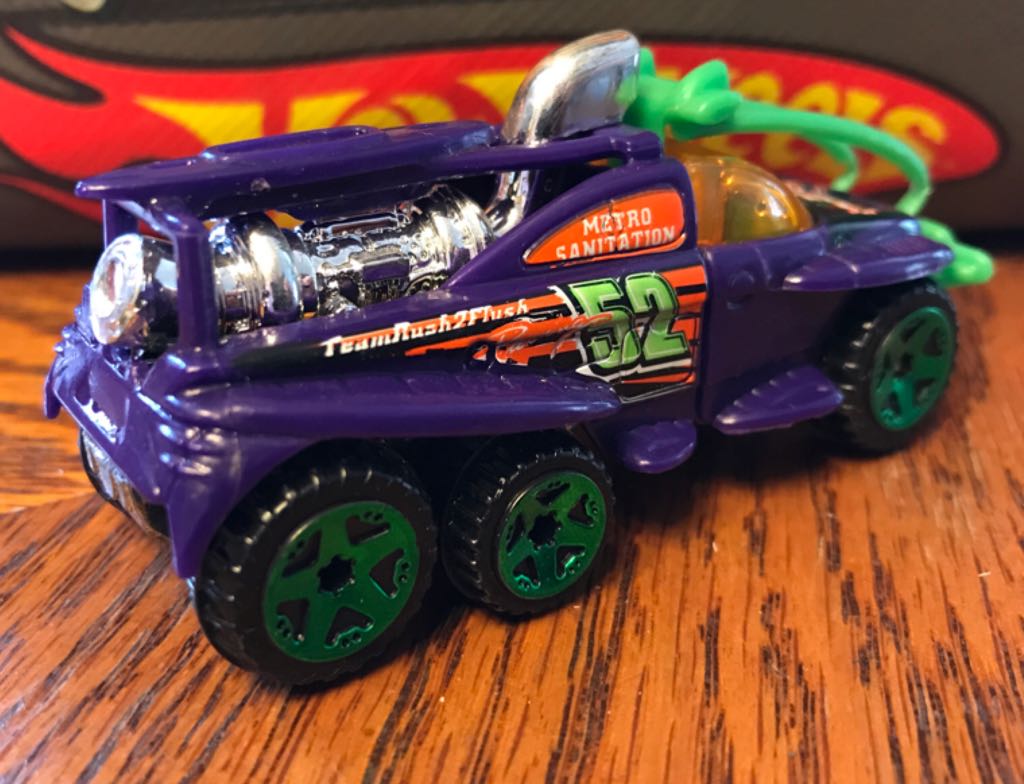 XS-IVE - Hot Haulers 5-pack toy car collectible - Main Image 2