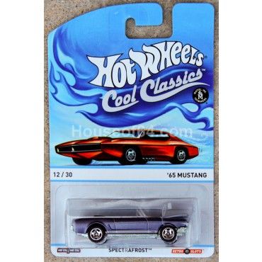 Hot Wheels Cool Classics - Cool Classics toy car collectible - Main Image 1