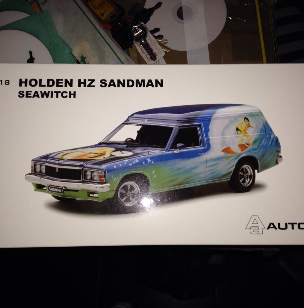 Holden - 2000 First Edition toy car collectible - Main Image 2