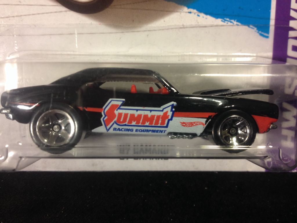 Regular - ’67 Camaro - 2013 HW Showroom - Performance toy car collectible - Main Image 2