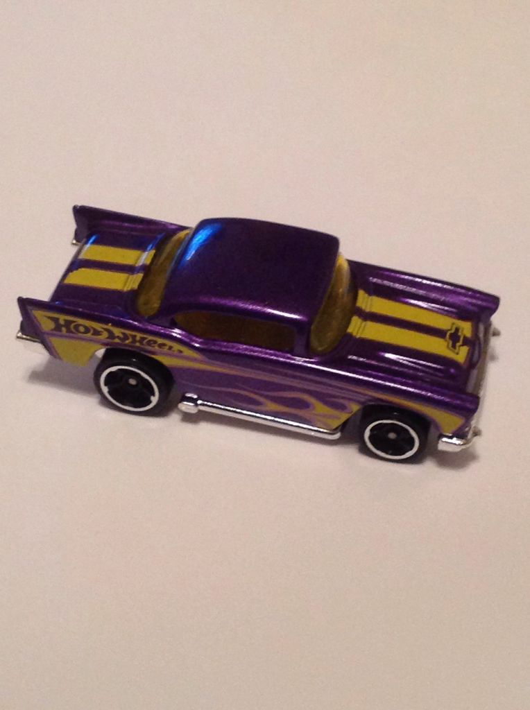 Hotwheels - 2012 HW Showroom toy car collectible - Main Image 2