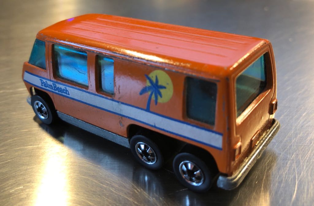 GMC Motor Home - HW Mainline toy car collectible - Main Image 2