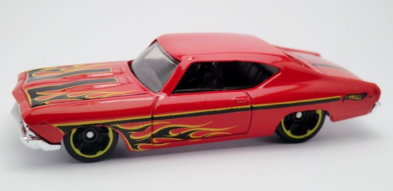 Hot Wheels HW Showroom - Heat Fleet toy car collectible - Main Image 2