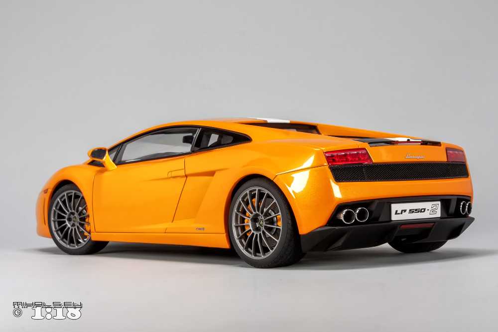 Lamborghini Gallardo LP550-2 Valentino Balboni - Performance toy car collectible - Main Image 4