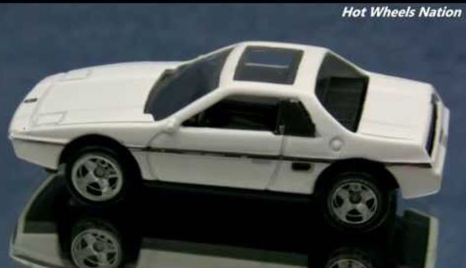Pontiac Fiero (1984) - Retro Entertainment toy car collectible - Main Image 2