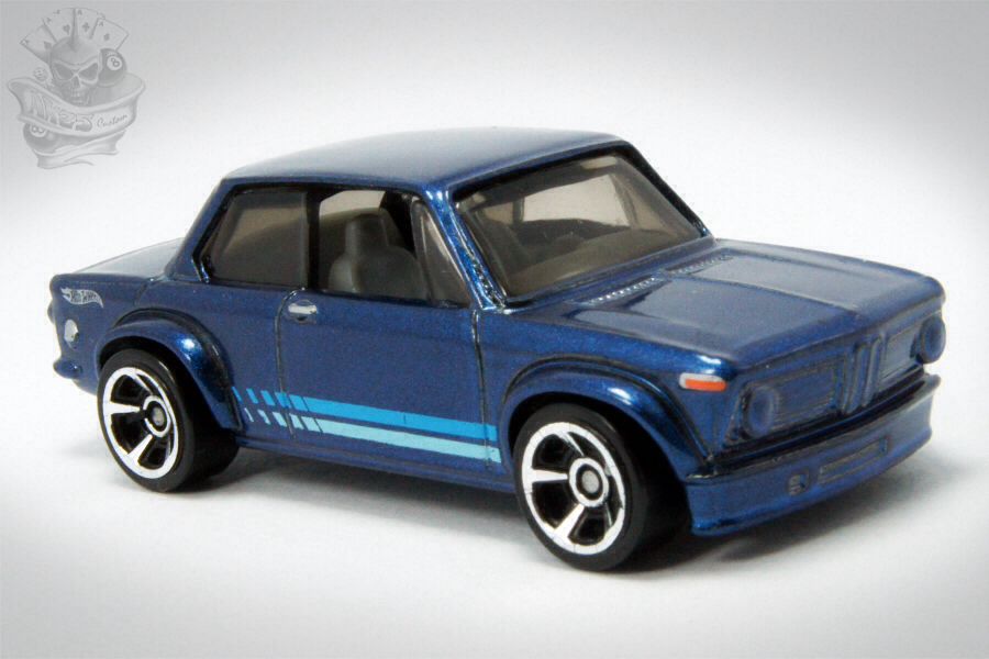 Bmw 2002  toy car collectible - Main Image 2