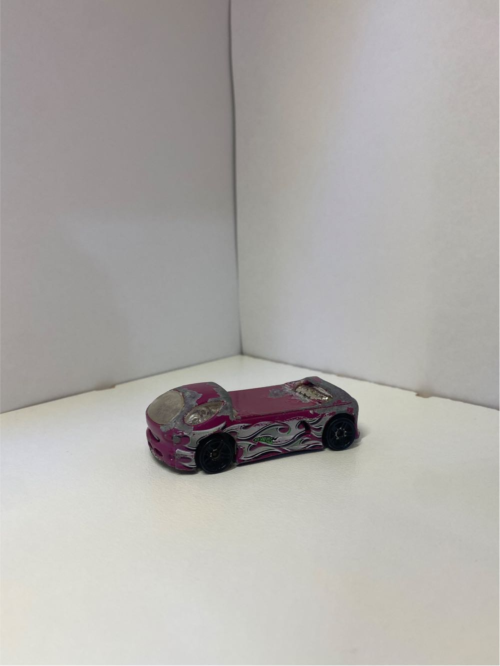 Deora II - 2 Car Launcher toy car collectible - Main Image 2